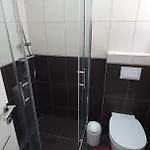 Agata * Σίμπενικ